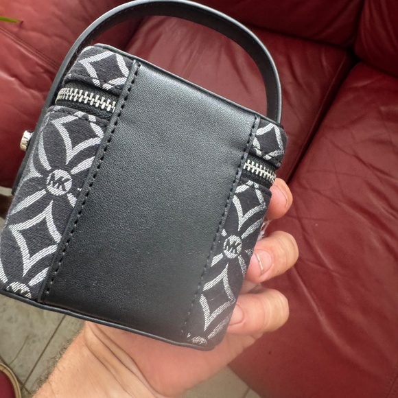 Michael kors Small Mini Hand Bag Silver Black - Picture 3 of 5